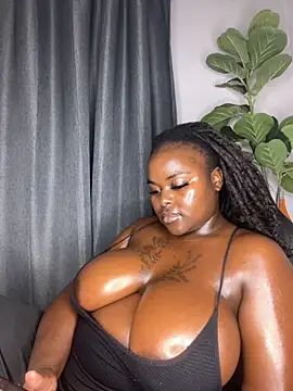 Honeycoco0211 online show from September 8, 2025, 6:18 pm