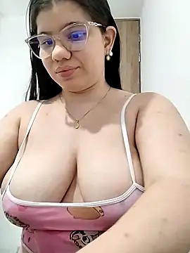 Danzel1105 online show from February 28, 2025, 8:39 pm