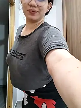 Danzel1105 online show from October 1, 2025, 1:15 pm