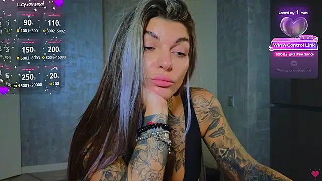 tattooedBabyy online show from February 1, 2025, 11:42 am