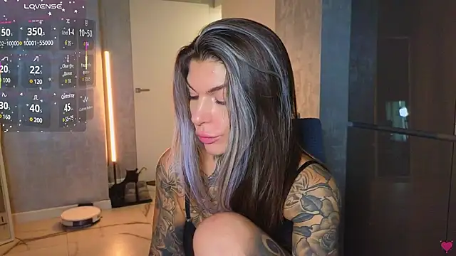 tattooedBabyy online show from March 13, 2025, 11:08 am