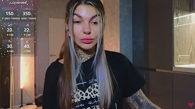 tattooedBabyy online show from February 13, 2025, 4:28 pm