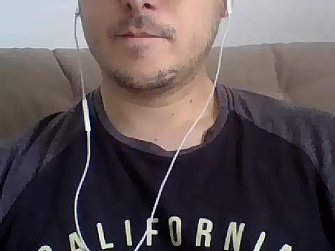 Snapshot of ShiitakeBR chatting on December 9, 2024, 7:07 pm ShiitakeBR online show from December 9, 2024, 7:07 pm