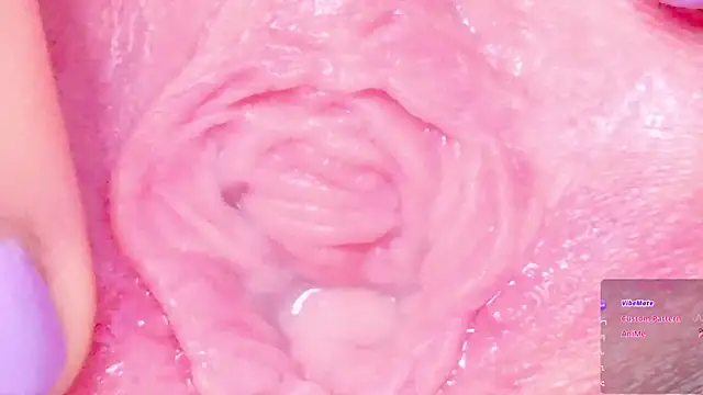 Snapshot of Alu_ryu chatting on October 10, 2025, 12:55 am Alu ryu online show from October 10, 2025, 12:55 am