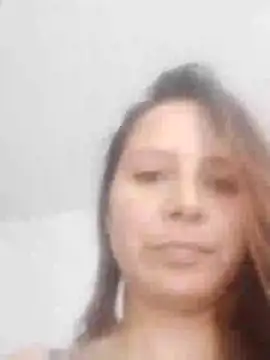 camila delarosa online show from February 12, 2025, 4:00 pm