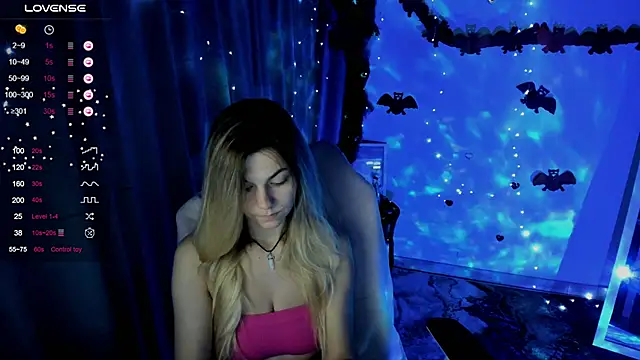 Snapshot of Sweet_me_ chatting on October 24, 2025, 6:01 am Sweet me  online show from October 24, 2025, 6:01 am