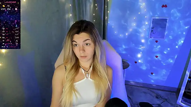 Snapshot of Sweet_me_ chatting on October 1, 2025, 5:34 am Sweet me  online show from October 1, 2025, 5:34 am