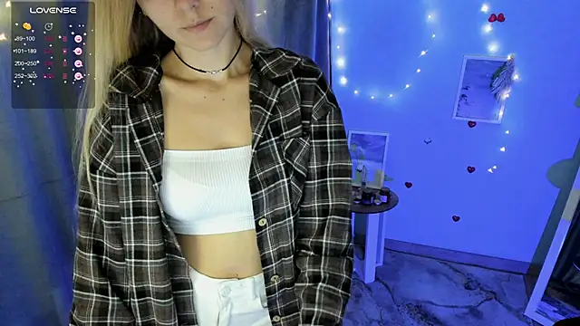 Snapshot of Sweet_me_ chatting on September 22, 2025, 6:08 am Sweet me  online show from September 22, 2025, 6:08 am