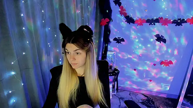 Snapshot of Sweet_me_ chatting on November 1, 2025, 7:02 am Sweet me  online show from November 1, 2025, 7:02 am