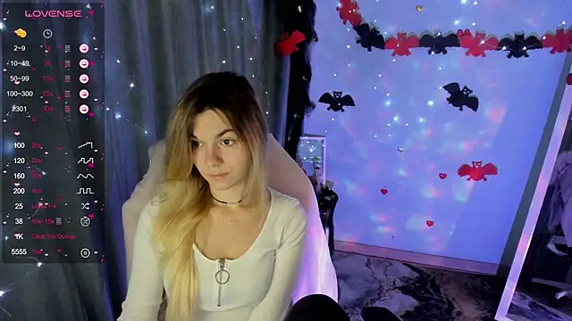 Snapshot of Sweet_me_ chatting on October 27, 2025, 6:47 am Sweet me  online show from October 27, 2025, 6:47 am