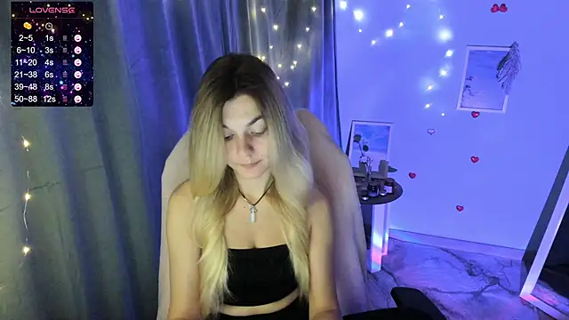 Snapshot of Sweet_me_ chatting on September 19, 2025, 6:06 am Sweet me  online show from September 19, 2025, 6:06 am