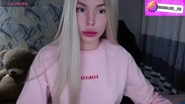 Snapshot of Marmalade_Fox chatting on November 1, 2025, 3:39 pm Marmalade Fox online show from November 1, 2025, 3:39 pm