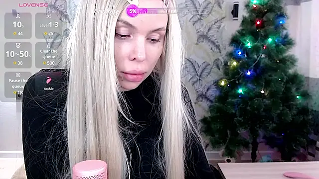 Snapshot of Marmalade_Fox chatting on January 14, 2025, 6:34 am Marmalade Fox online show from January 14, 2025, 6:34 am