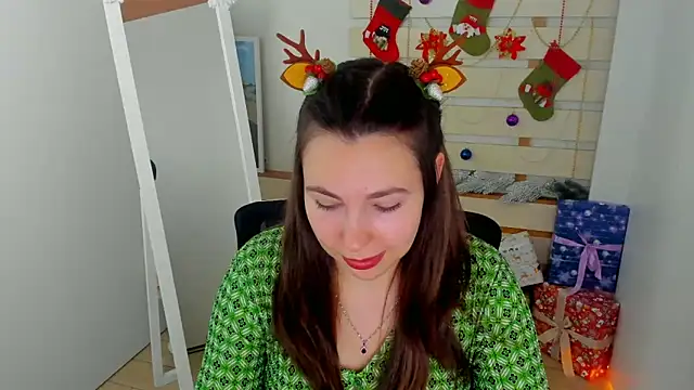 Lexy flower online show from December 21, 2025, 1:46 pm