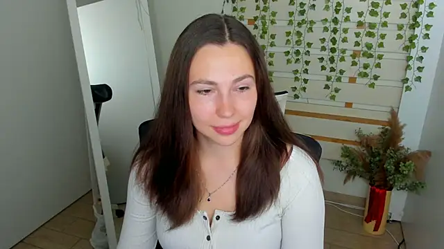 Snapshot of Lexy_flower chatting on September 28, 2025, 12:45 pm Lexy flower online show from September 28, 2025, 12:45 pm