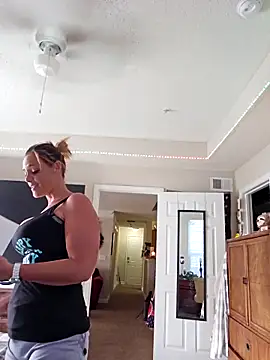 Dixiefaye Pika online show from April 14, 2026, 10:37 pm