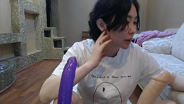 Kunimitsuu  online show from February 16, 2025, 11:39 pm