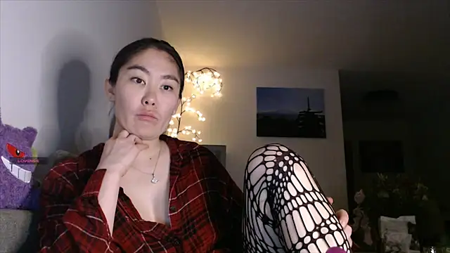 Snapshot of Kunimitsuu_ chatting on September 23, 2025, 10:28 pm Kunimitsuu online show from September 23, 2025, 10:28 pm