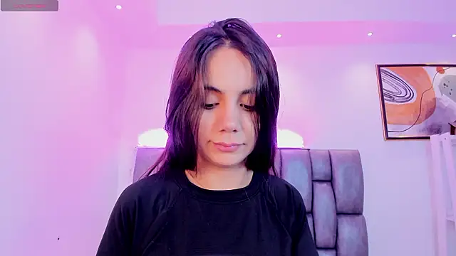 martina mancini online show from February 17, 2026, 12:13 pm