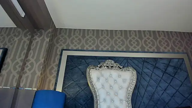 Janna Rousse  online show from February 4, 2026, 12:00 pm