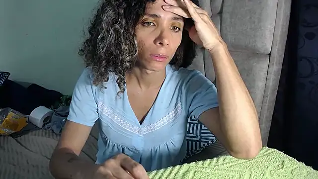 Nadia Monroe online show from December 7, 2024, 10:39 am