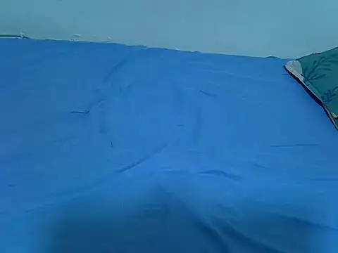 Snapshot of drowllie chatting on October 21, 2025, 2:16 pm drowllie online show from October 21, 2025, 2:16 pm