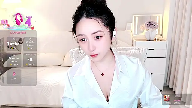 Snapshot of Eileen-886 chatting on June 16, 2026, 11:05 pm Eileen-886 online show from June 16, 2026, 11:05 pm