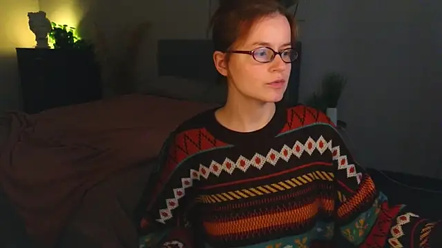 reb luvng online show from October 11, 2025, 1:45 pm