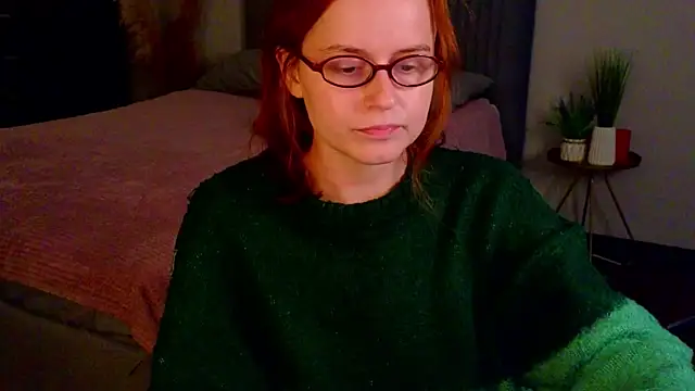 reb luvng online show from September 24, 2025, 1:50 pm