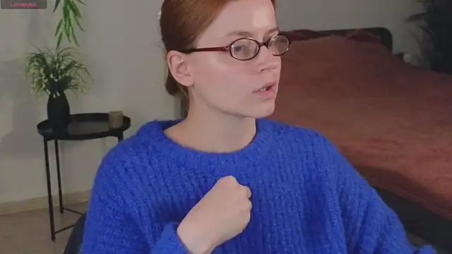 reb luvng online show from September 30, 2025, 1:39 pm