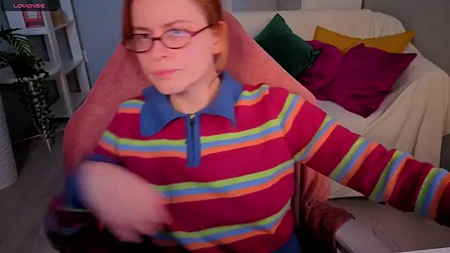 reb luvng online show from October 8, 2025, 1:45 pm