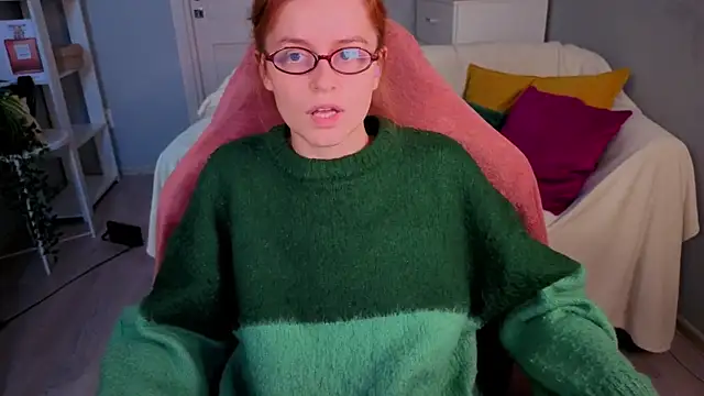 reb luvng online show from September 28, 2025, 2:02 pm