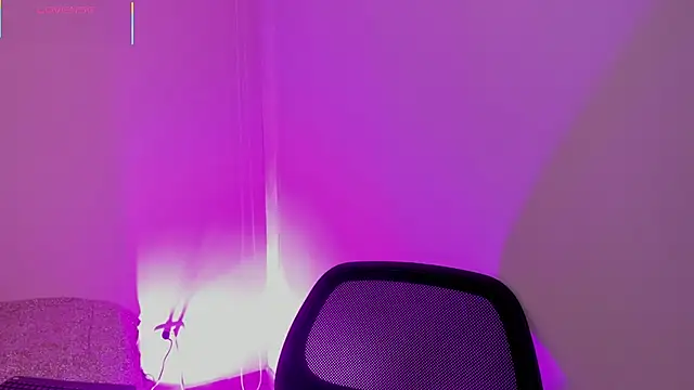 Oriana Guzman online show from February 15, 2026, 8:08 pm