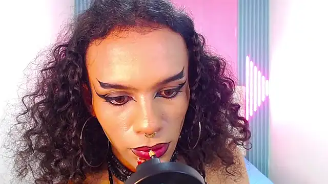 Foxy Ella  online show from February 24, 2025, 5:53 pm