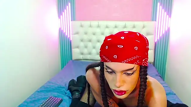 Foxy Ella  online show from November 15, 2025, 3:27 pm