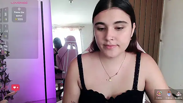 Snapshot of Magic-Smilee chatting on February 12, 2025, 3:05 pm Magic-Smilee online show from February 12, 2025, 3:05 pm