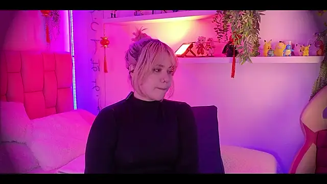 albaismynameX online show from February 13, 2026, 1:11 pm