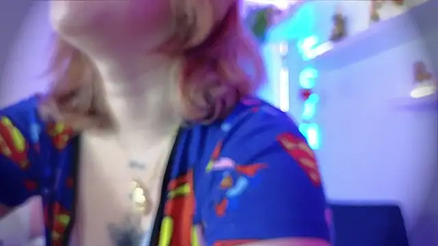 albaismynameX online show from September 18, 2025, 12:08 pm