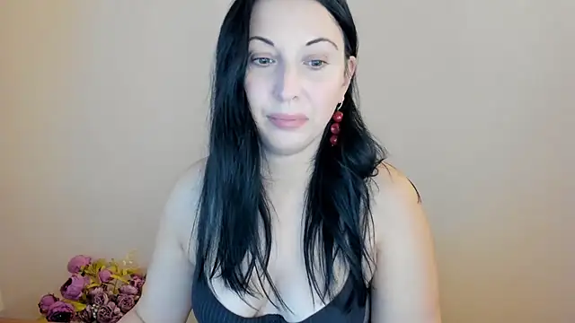 Snapshot of Wife4Cuck chatting on October 29, 2025, 1:54 pm Wife4Cuck online show from October 29, 2025, 1:54 pm