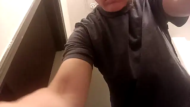 SexyB214 online show from February 5, 2026, 5:47 am