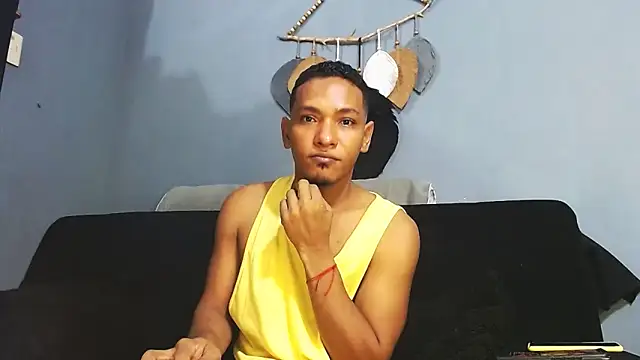 Grandeygruesa1 online show from February 5, 2026, 3:35 am