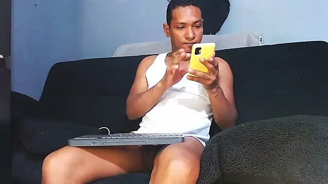 Snapshot of Grandeygruesa1 chatting on September 15, 2025, 12:22 am Grandeygruesa1 online show from September 15, 2025, 12:22 am