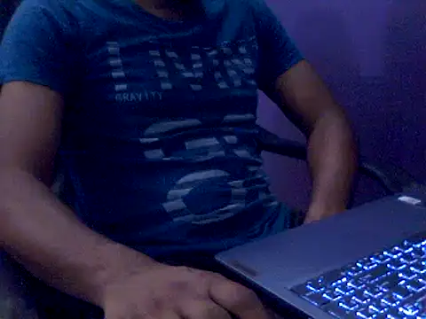 akinston online show from August 2, 2026, 4:33 am