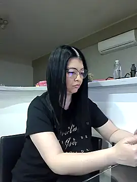 Milf Abigail online show from March 5, 2025, 11:38 pm