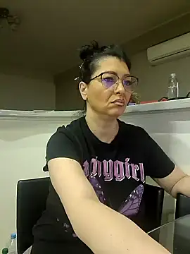 Milf Abigail online show from February 20, 2025, 11:32 pm