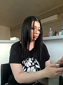 Milf Abigail online show from March 20, 2025, 5:35 am