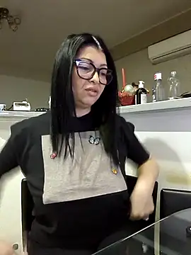 Milf Abigail online show from November 17, 2025, 12:36 am