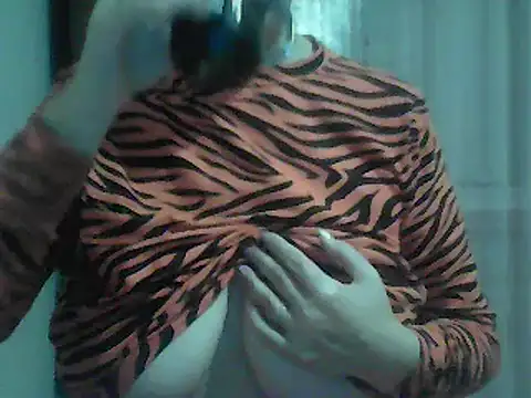 AnaXBerry online show from December 22, 2025, 6:08 pm