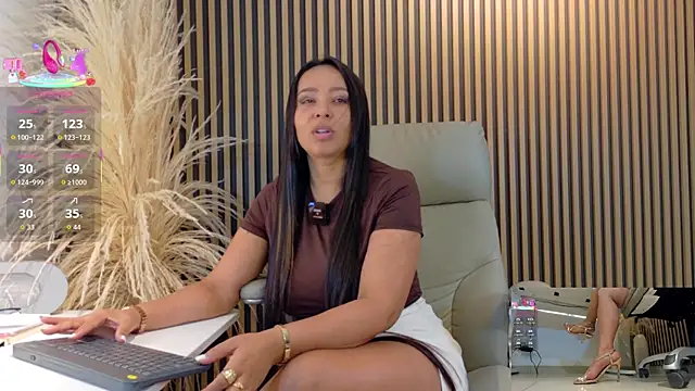 lulu 072 online show from May 31, 2026, 12:16 am