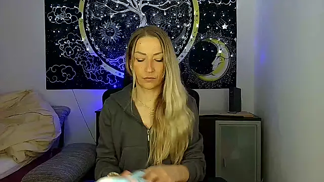 Snapshot of SexxyLiviaa chatting on January 6, 2026, 2:37 am SexxyLiviaa online show from January 6, 2026, 2:37 am